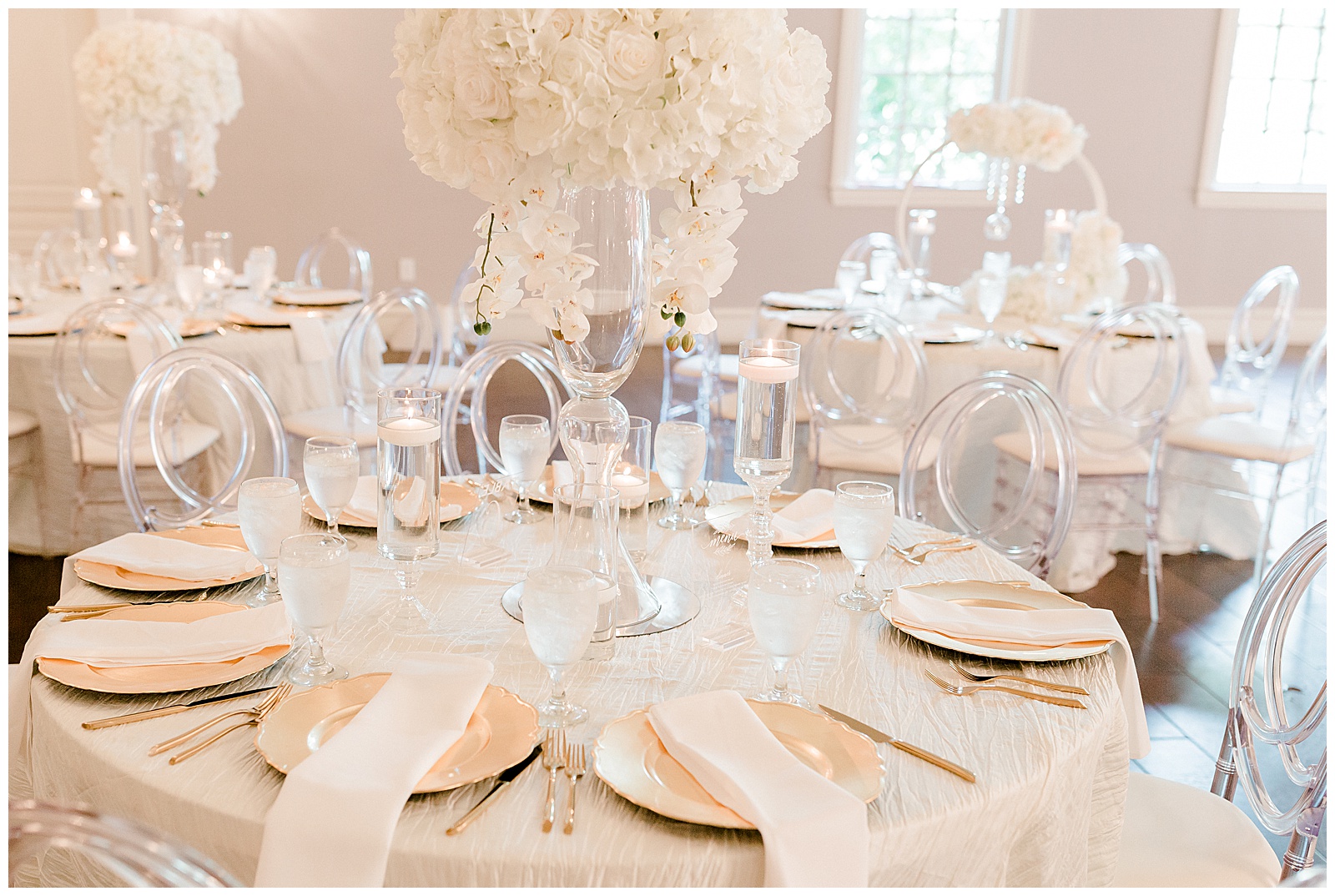 White wedding table scape